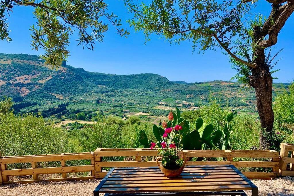 Tiria House Bosa - Casa Vacanze Екстер'єр фото