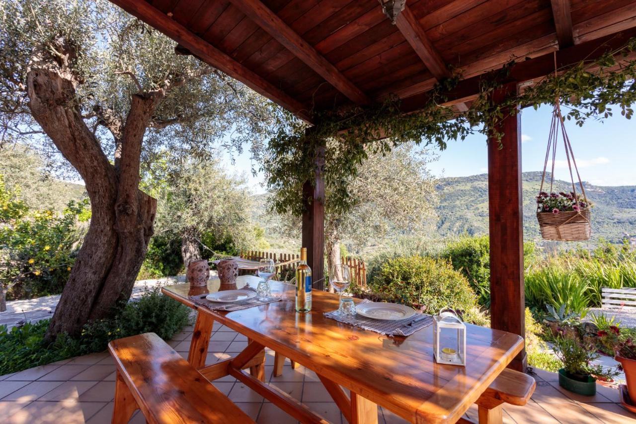 Tiria House Bosa - Casa Vacanze Екстер'єр фото
